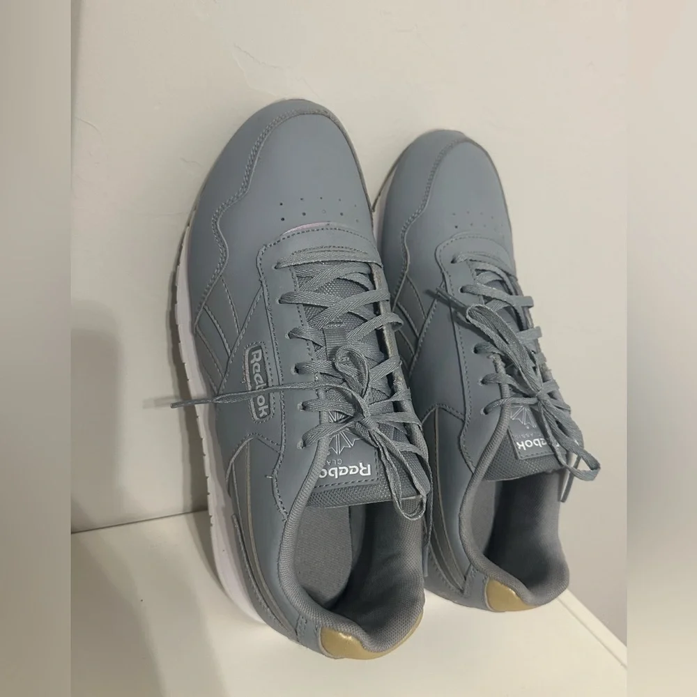 Rebook Classic Sneakers for Women - Picture 5 of 11